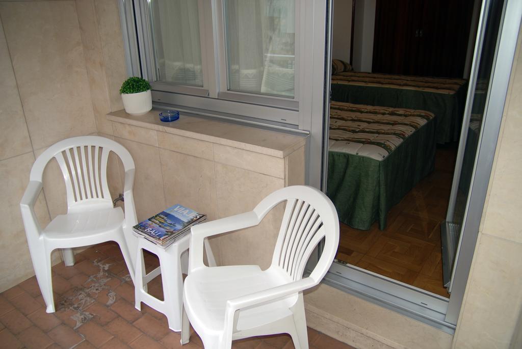 Pensión Araba Vitoria-Gasteiz Exterior foto